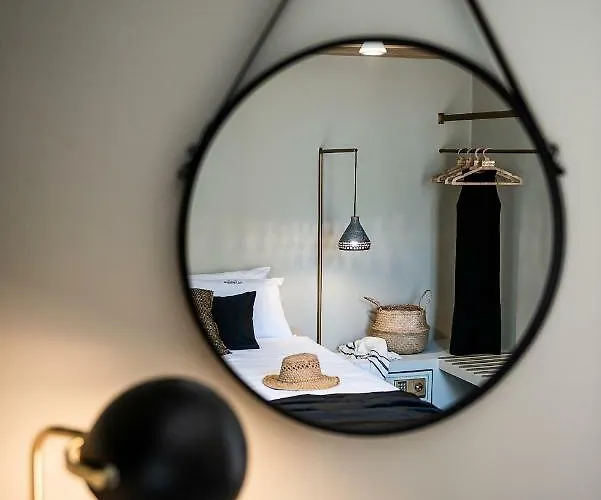 Artemide Places- Petite