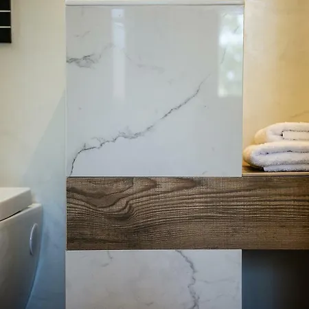 Artemide Places- Petite